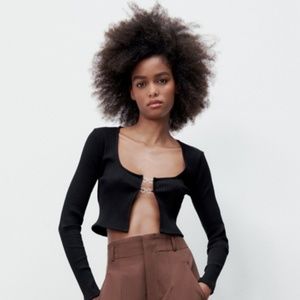 ZARA - Black Ribbed Cropped Cardigan